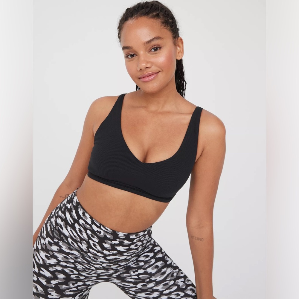 AERIE Offline Ribbed Plunge Sports Bra size XXL in Black